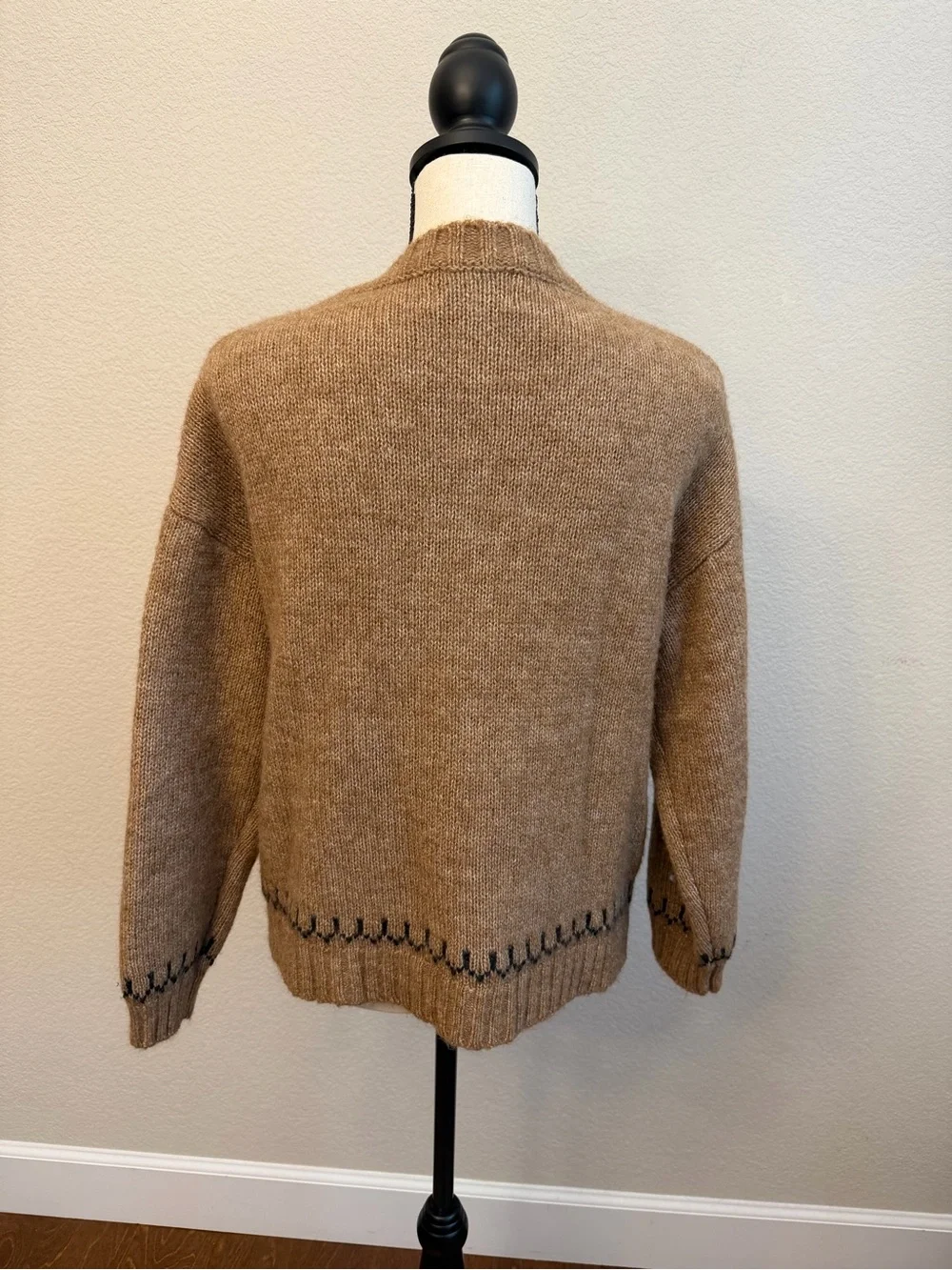 Old Navy Brown Horse Intarsia V-Neck Button Cardigan oversized Sz S Wool Blend